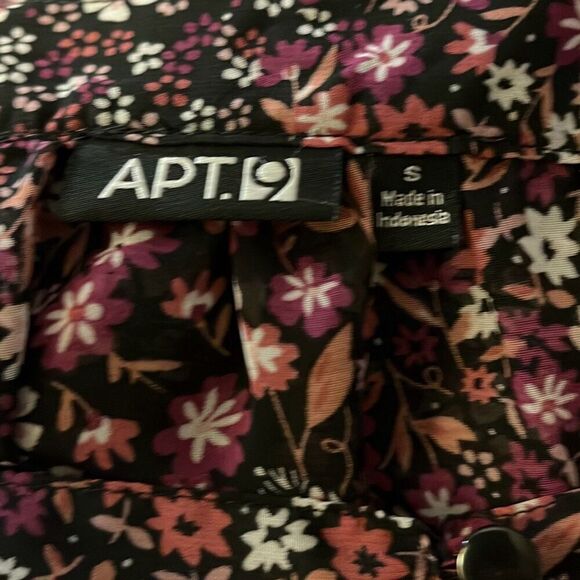 Apt 9 small black sheer blouse with pink and white‎ flowers - Alison - Picture 3 of 4